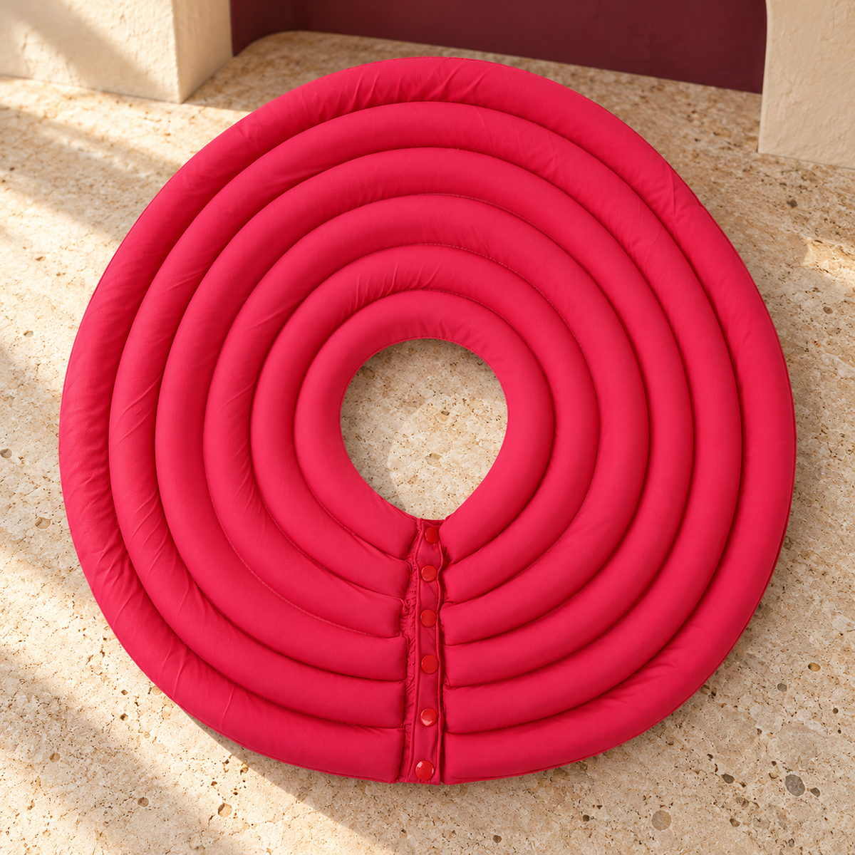 Magenta layered soft recovery cone
