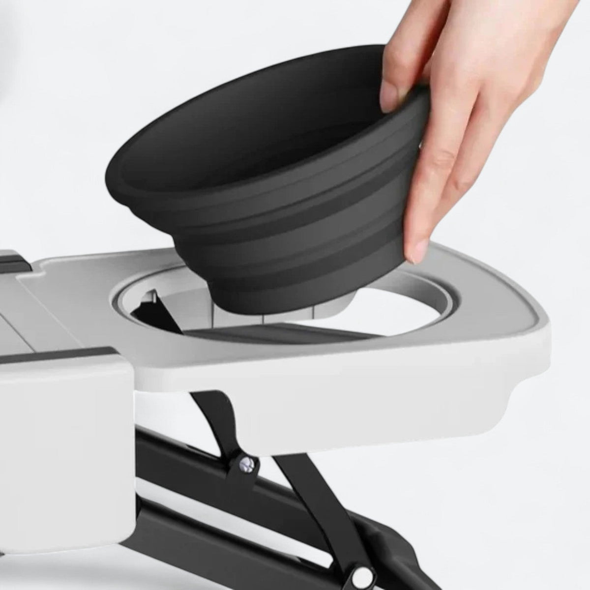Foldable-Double-Bowl-Dog-Feeder.jpg