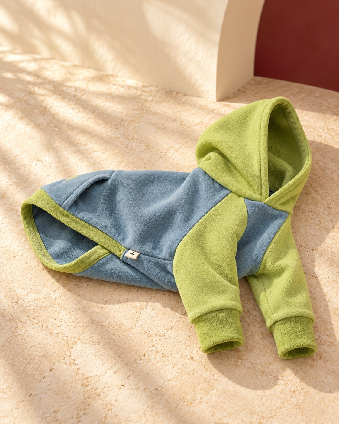 Blue & Lime Iggy Hoodie, garment detail