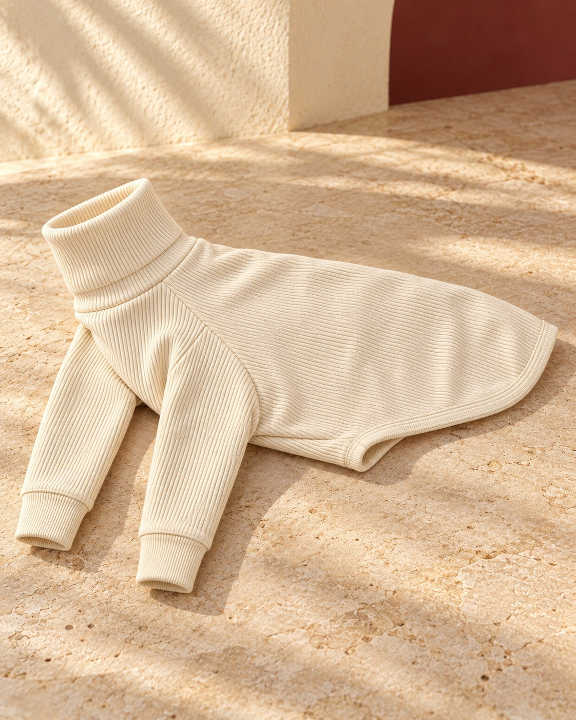 Cotton Iggy Turtleneck Shirt in Cream, garment detail