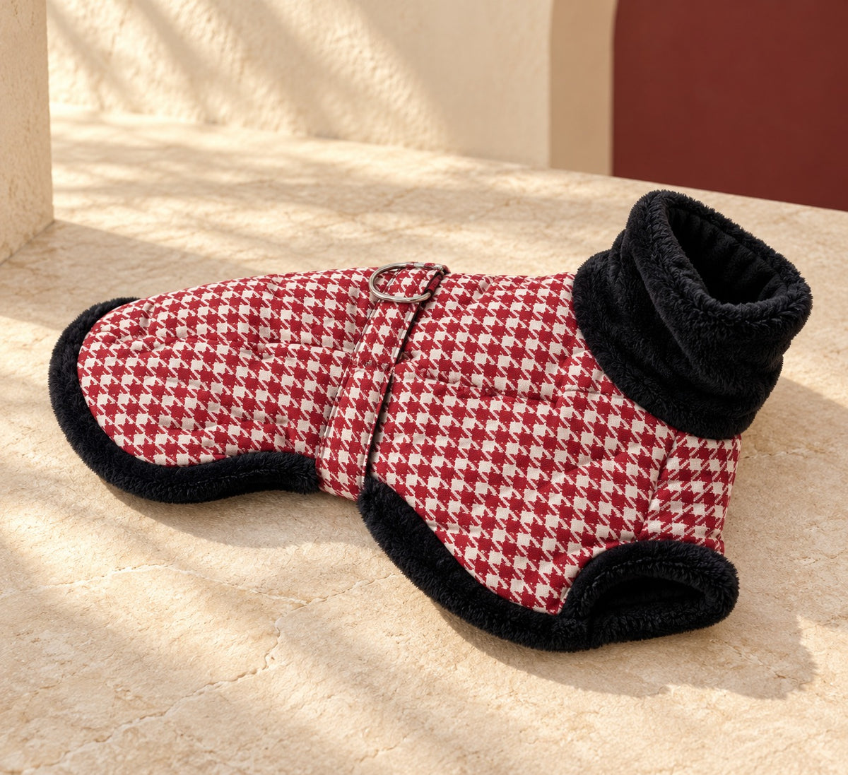 Houndstooth Iggy Winter Cape, garment detail