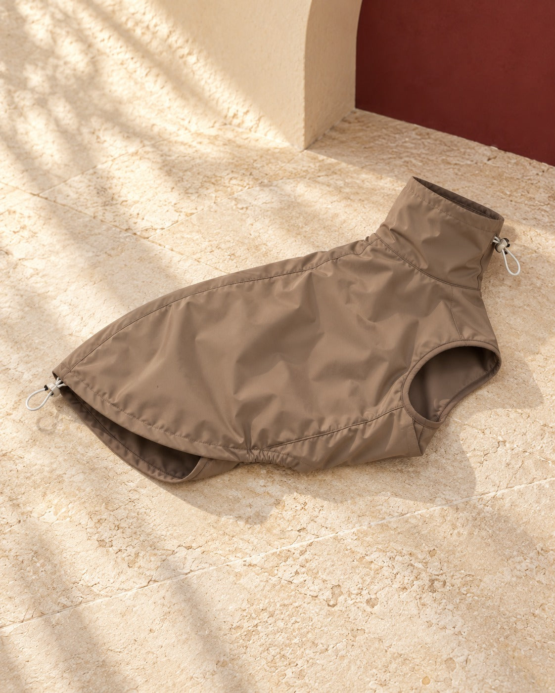 Minimal High-Neck Iggy Shell Vest in Taupe, garment detail