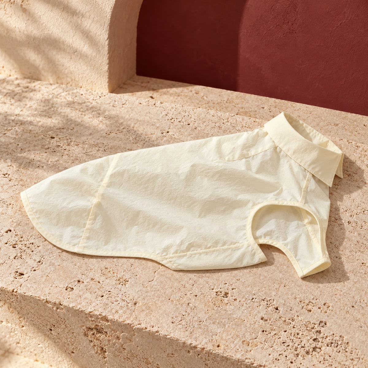 Lightweight Iggy Summer Shirt in Pale Yellow, garment detail