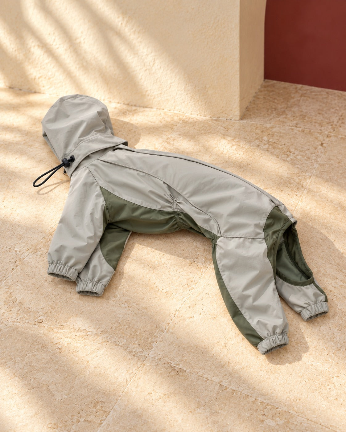 Panelled Four-Leg Iggy Winter Suit in Grey & Green, garment detail