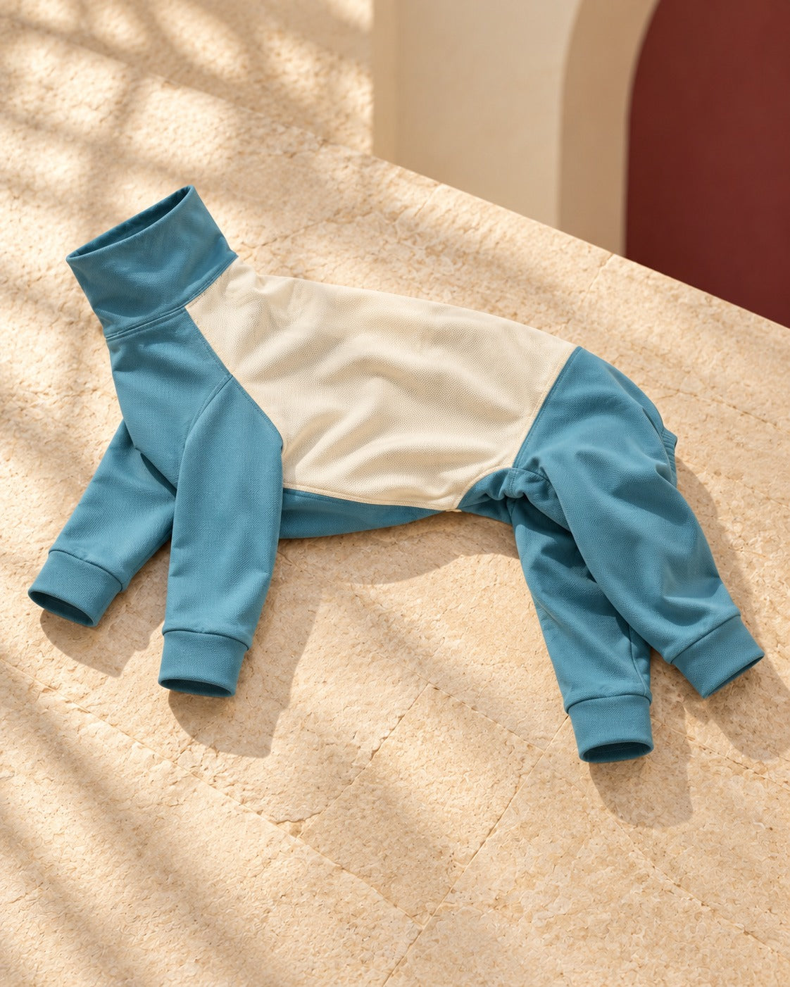Teal & Cream Four-Leg Iggy Summer Suit, garment detail
